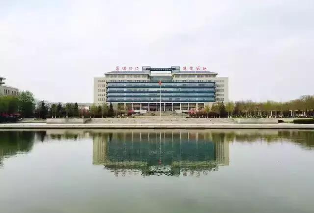 云南中醫(yī)藥類(lèi)大學(xué)校景